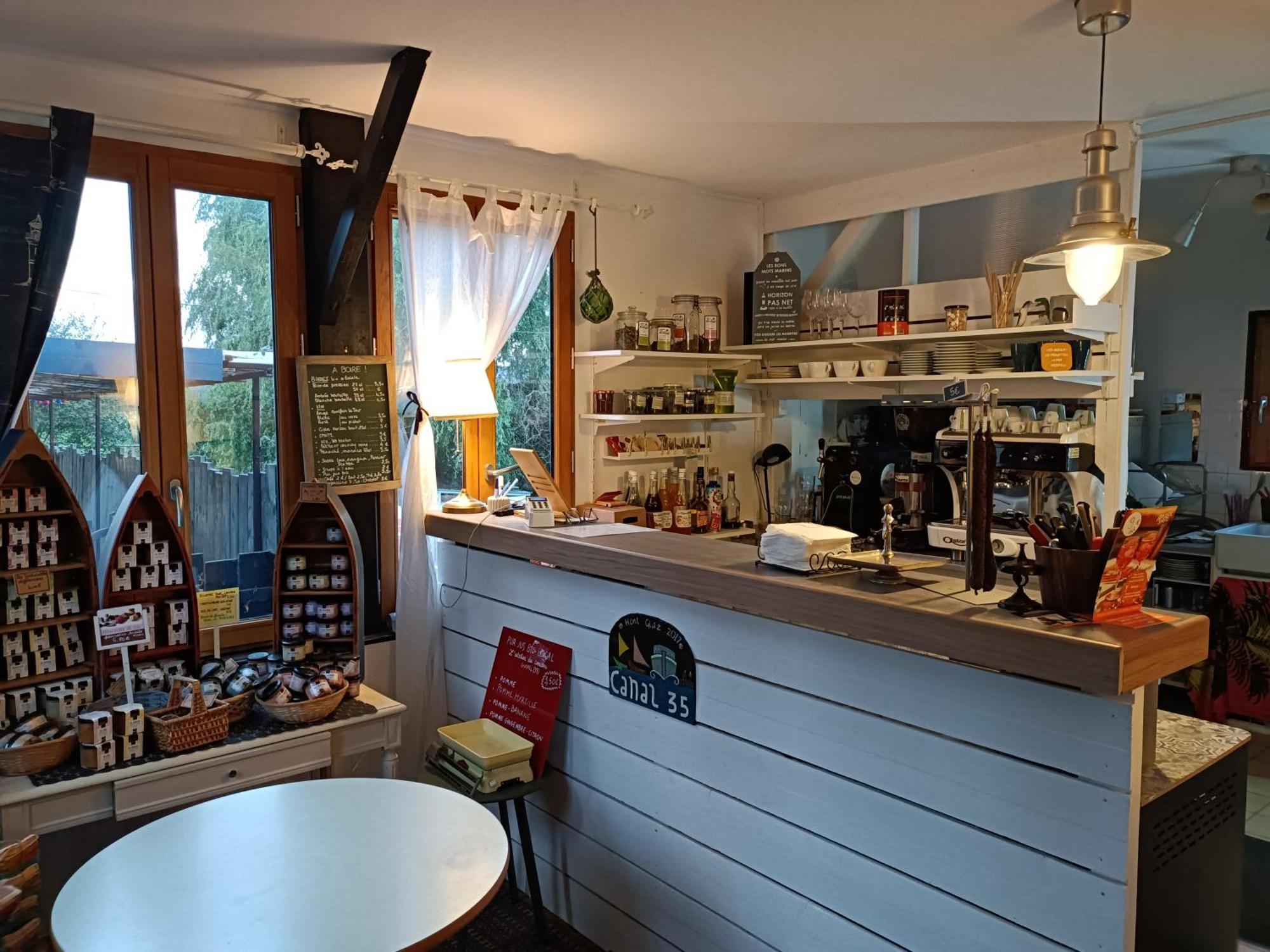 Ille Flottante, Maison Eclusiere Et Hebergements Insolites Sur Le Canal Hédé Exterior foto