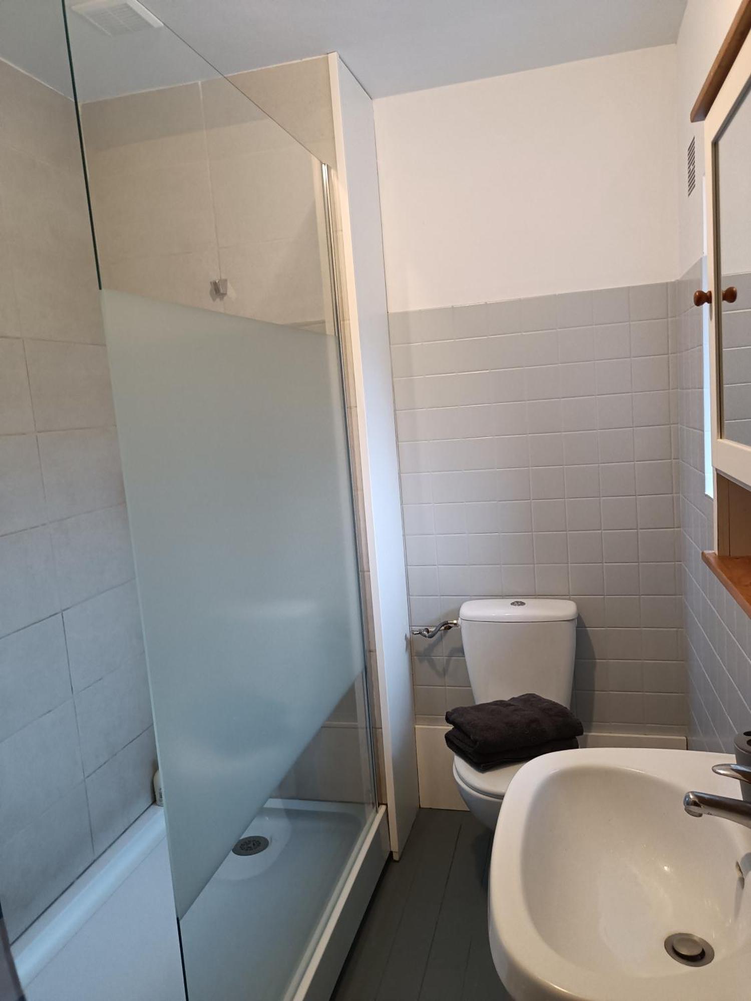 Ille Flottante, Maison Eclusiere Et Hebergements Insolites Sur Le Canal Hédé Exterior foto