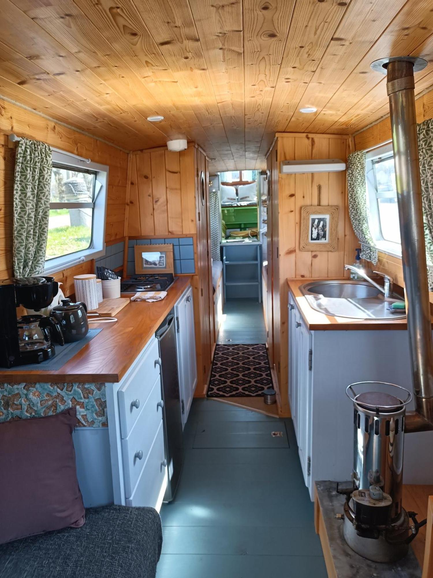Ille Flottante, Maison Eclusiere Et Hebergements Insolites Sur Le Canal Hédé Exterior foto